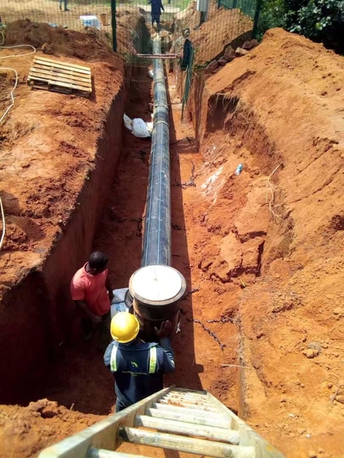 последний случай компании о Строительная площадка установки трубопровода клиента Уганды